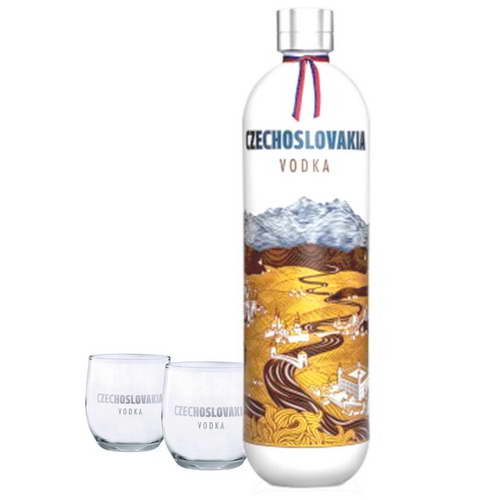láhev vodka czechoslovakia se sklenkami
